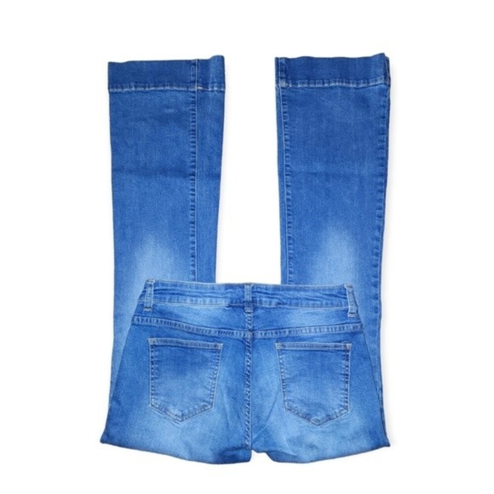 Litz Premium Denim Medium Wash Zippered Pocket Flare Leg Jeans Size 30 - Picture 3 of 7